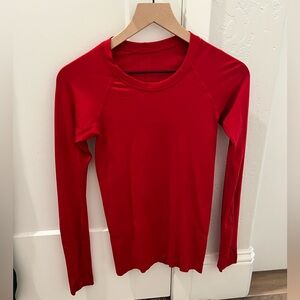 Lulu swiftly tech top